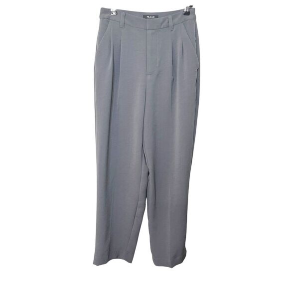 Welcome to my closet! - Picture 2 of 9